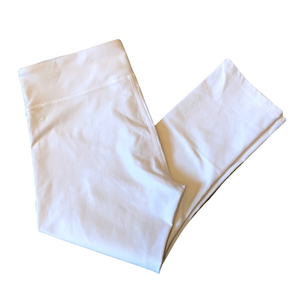 Fabletics Demi Lavato edition Capri yoga pants